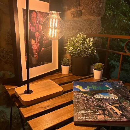 Oliveiras Misarela House *