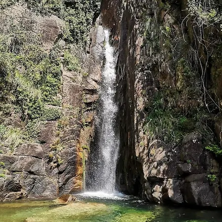 Oliveiras Misarela House Hébergement de vacances Vila Nova (Vila Real)