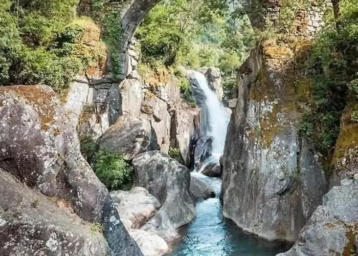 Oliveiras Misarela House * Vila Nova (Vila Real)